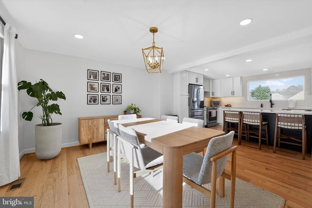 17215 VESTRY CT, Rockville, MD 20855