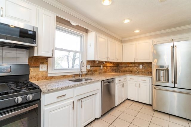 6 Dennis Rd, Milford, MA 01757