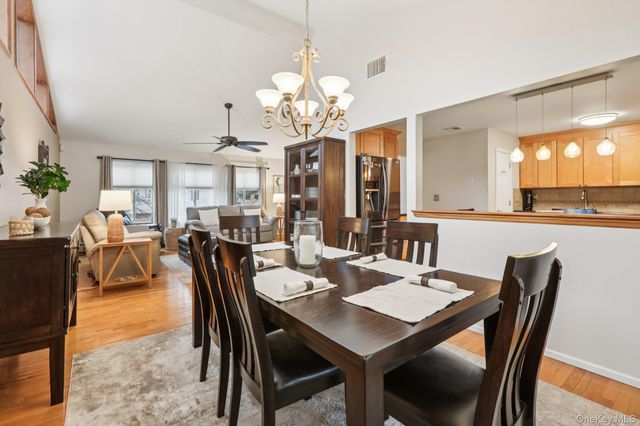 4 Austin Way, Tappan, NY 10983