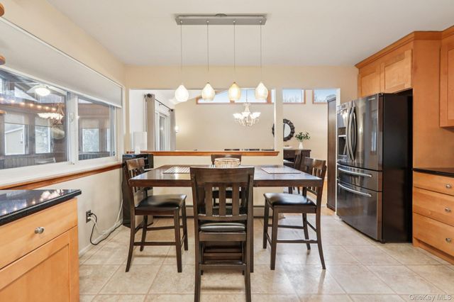 4 Austin Way, Tappan, NY 10983