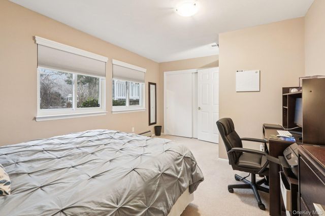 4 Austin Way, Tappan, NY 10983