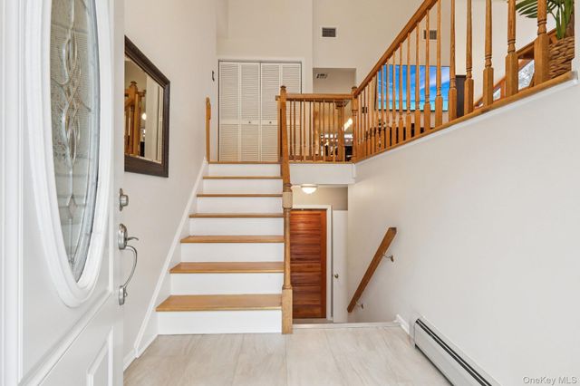 4 Austin Way, Tappan, NY 10983