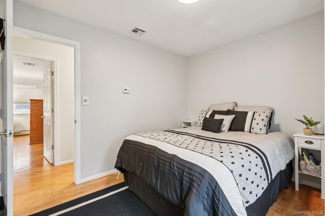 4 Austin Way, Tappan, NY 10983