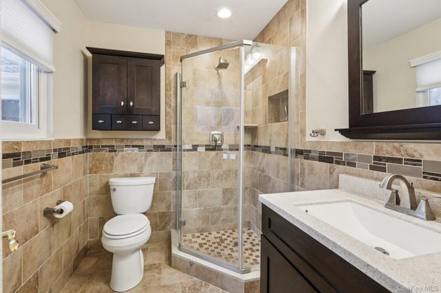 4 Austin Way, Tappan, NY 10983