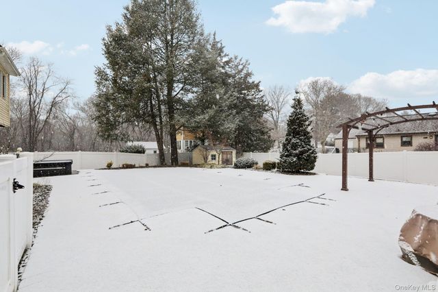 4 Austin Way, Tappan, NY 10983