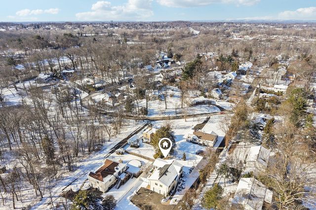 4 Austin Way, Tappan, NY 10983