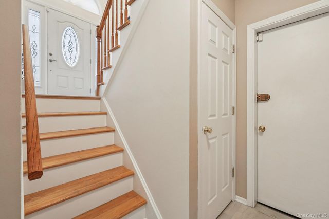 4 Austin Way, Tappan, NY 10983