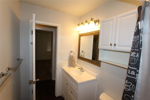 737 Holiday Drive, Sherman, TX 75090