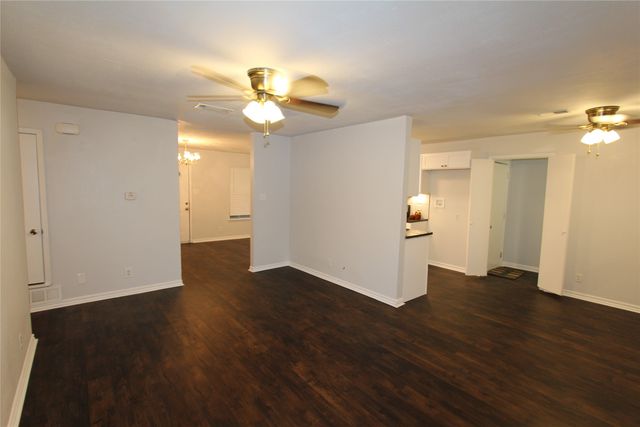 737 Holiday Drive, Sherman, TX 75090