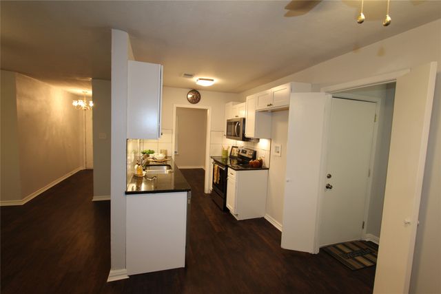 737 Holiday Drive, Sherman, TX 75090