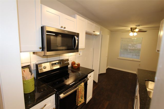 737 Holiday Drive, Sherman, TX 75090