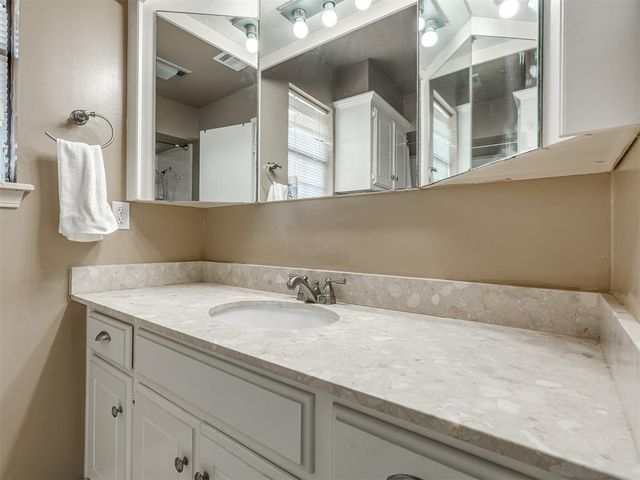 11720 Sundance Mountain Road, Oklahoma City, OK 73162