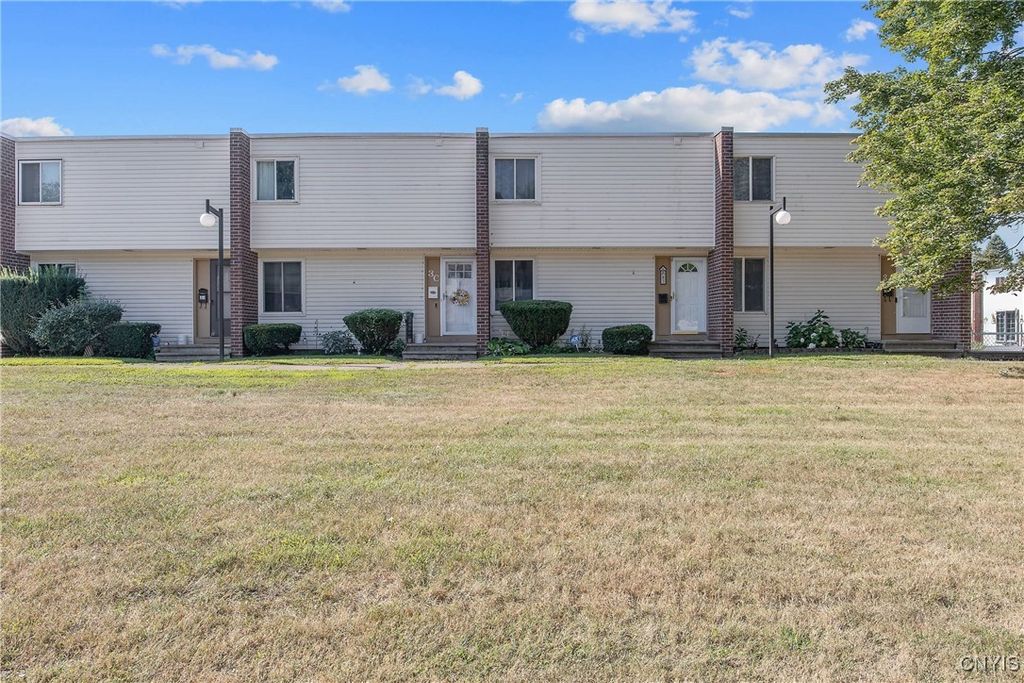 4390A Heritage Drive, Clay, NY 13090
