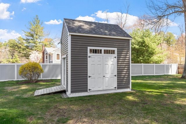 16-R Boutwell St, Wilmington, MA 01887