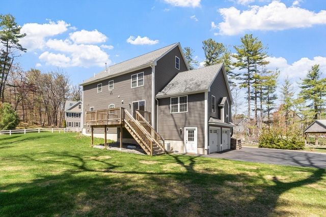 16-R Boutwell St, Wilmington, MA 01887