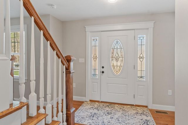 16-R Boutwell St, Wilmington, MA 01887