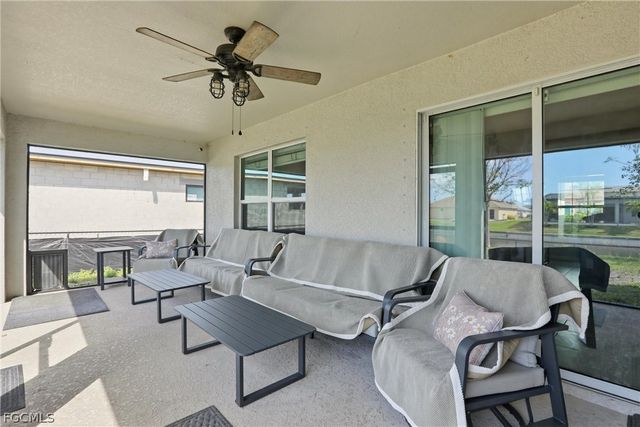 3516 SW 8th PL, Cape Coral, FL 33914