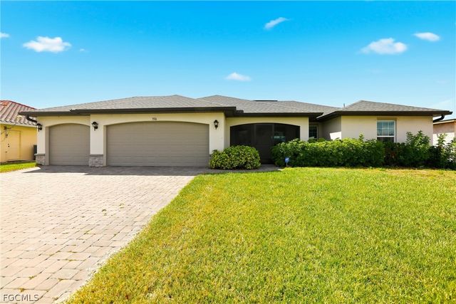 3516 SW 8th PL, Cape Coral, FL 33914