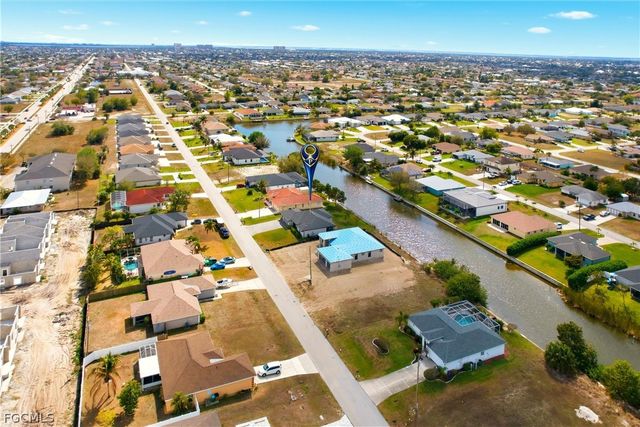 3516 SW 8th PL, Cape Coral, FL 33914