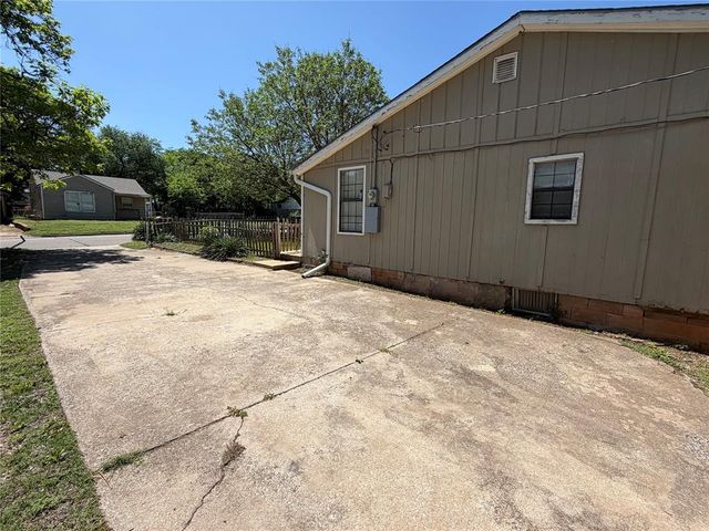 2117 SE 12th Street, Oklahoma City, OK 73129