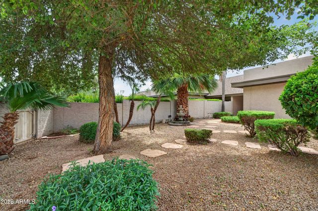9493 E JENAN Drive, Scottsdale, AZ 85260