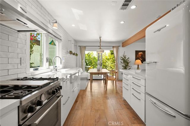 125 S Broadway 6, Redondo Beach, CA 90277