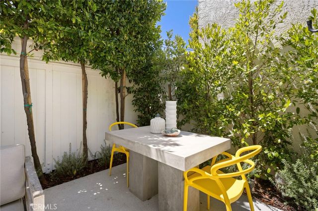 125 S Broadway 6, Redondo Beach, CA 90277