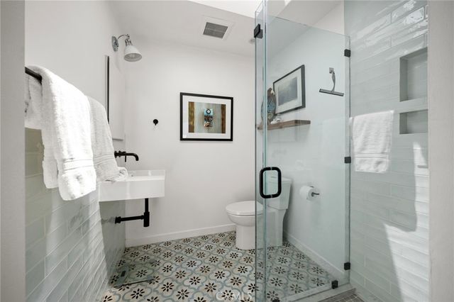 125 S Broadway 6, Redondo Beach, CA 90277
