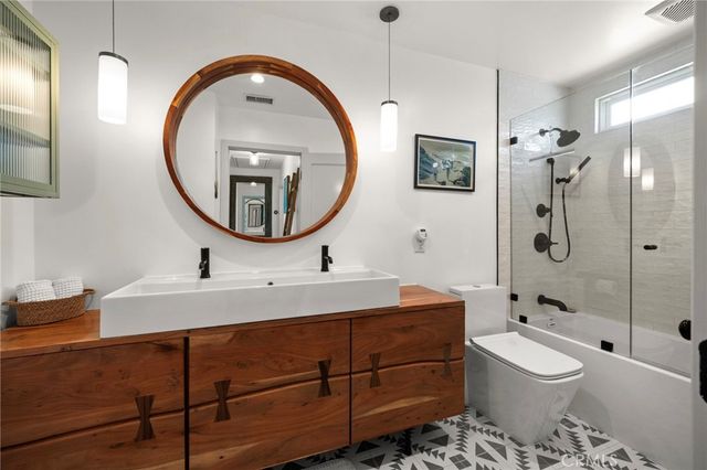 125 S Broadway 6, Redondo Beach, CA 90277