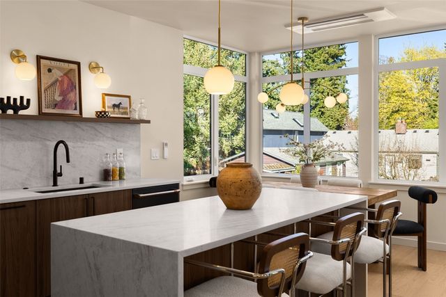 14037 Densmore Avenue N, Seattle, WA 98133
