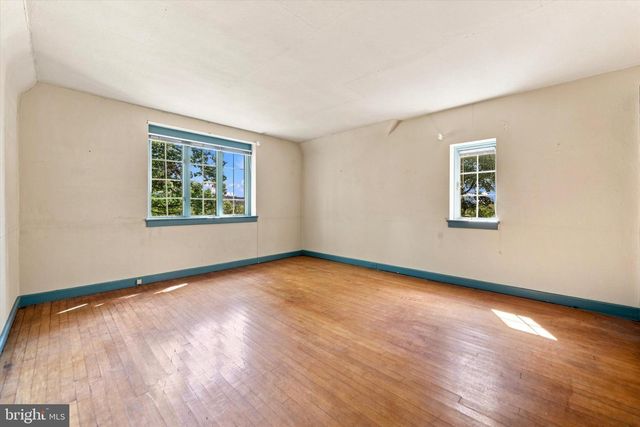 949 E SWEDESFORD RD, Exton, PA 19341