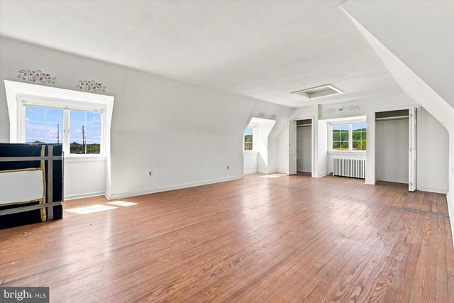 949 E SWEDESFORD RD, Exton, PA 19341
