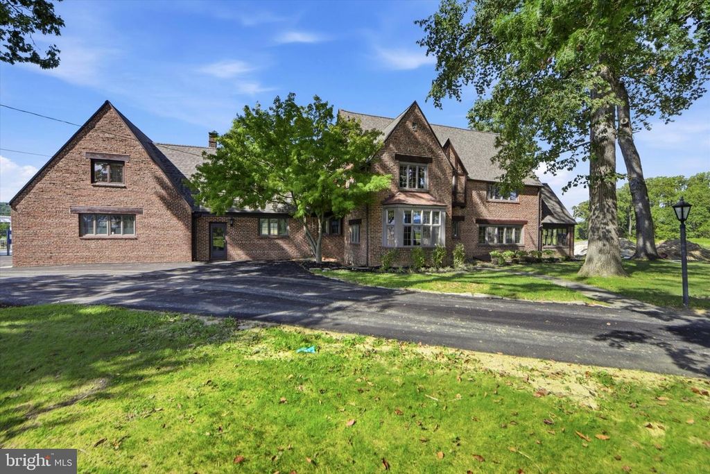 949 E SWEDESFORD RD, EXTON, PA 19341 — exterior