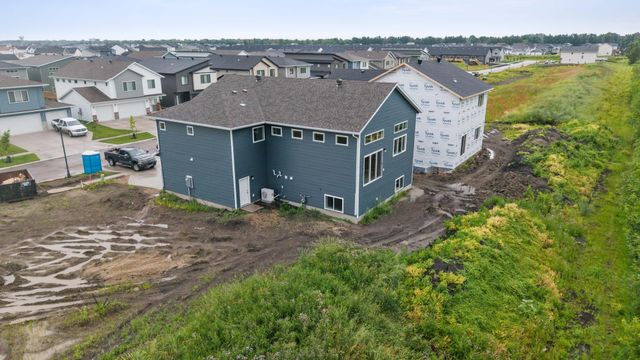 8479 61st Street S, Horace, ND 58047