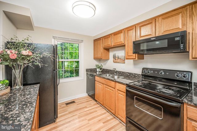 4198 WATERWAY DR, Dumfries, VA 22025