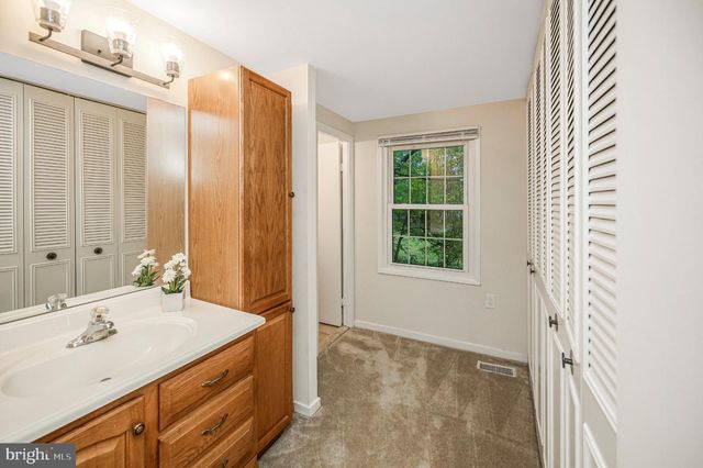 4198 WATERWAY DR, Dumfries, VA 22025