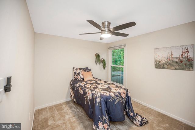 4198 WATERWAY DR, Dumfries, VA 22025