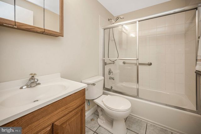 4198 WATERWAY DR, Dumfries, VA 22025