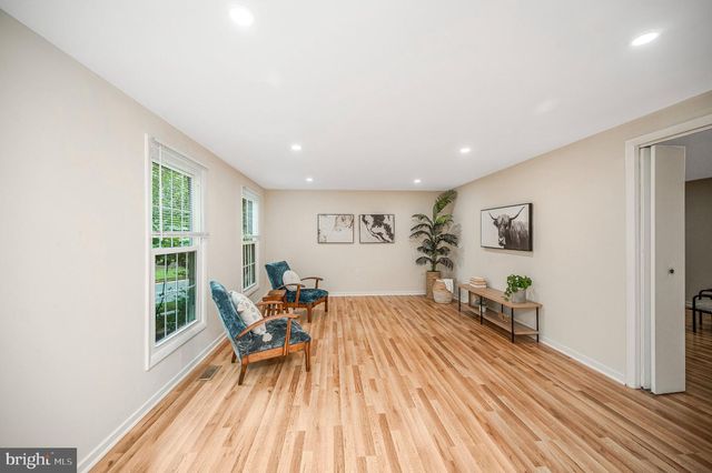 4198 WATERWAY DR, Dumfries, VA 22025