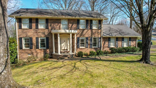 4709 Ridge Crest Road, Hixson, TN 37343