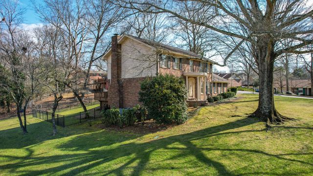 4709 Ridge Crest Road, Hixson, TN 37343