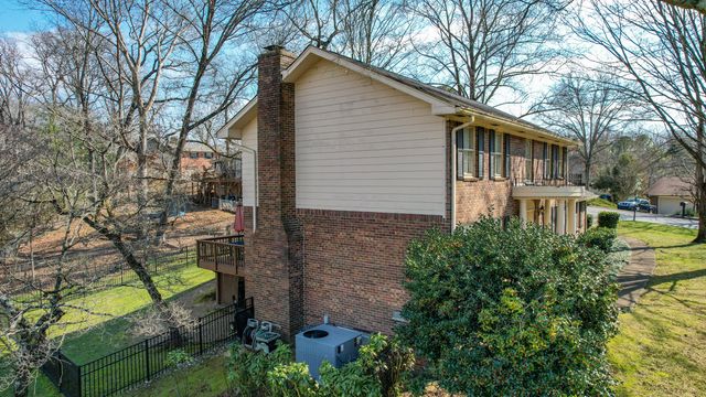 4709 Ridge Crest Road, Hixson, TN 37343