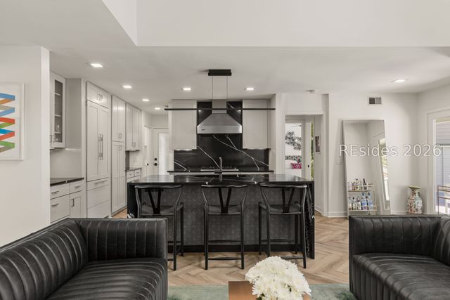 10 Windjammer Ct, Hilton Head Island, SC 29928