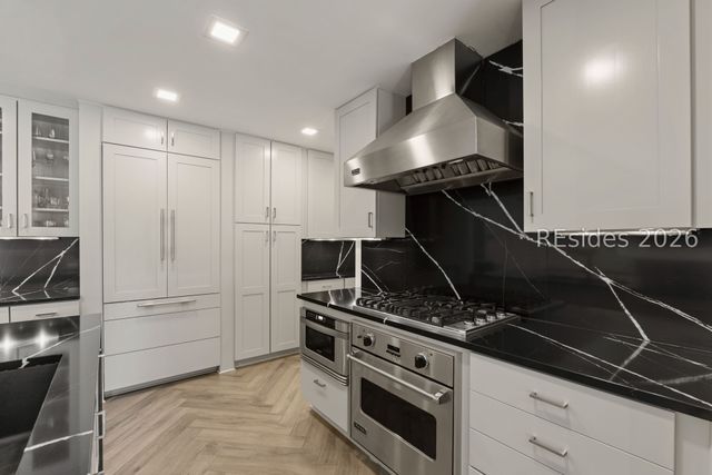 10 Windjammer Ct, Hilton Head Island, SC 29928