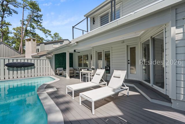 10 Windjammer Ct, Hilton Head Island, SC 29928