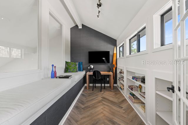 10 Windjammer Ct, Hilton Head Island, SC 29928