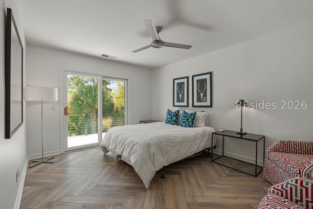 10 Windjammer Ct, Hilton Head Island, SC 29928