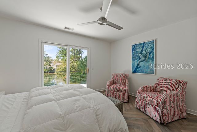 10 Windjammer Ct, Hilton Head Island, SC 29928