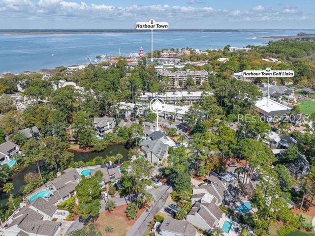 10 Windjammer Ct, Hilton Head Island, SC 29928
