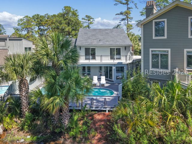 10 Windjammer Ct, Hilton Head Island, SC 29928